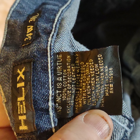 Looks great 😻HELIX Worn Look Relaxed Boot Cut Jeans - Picture 11 of 11